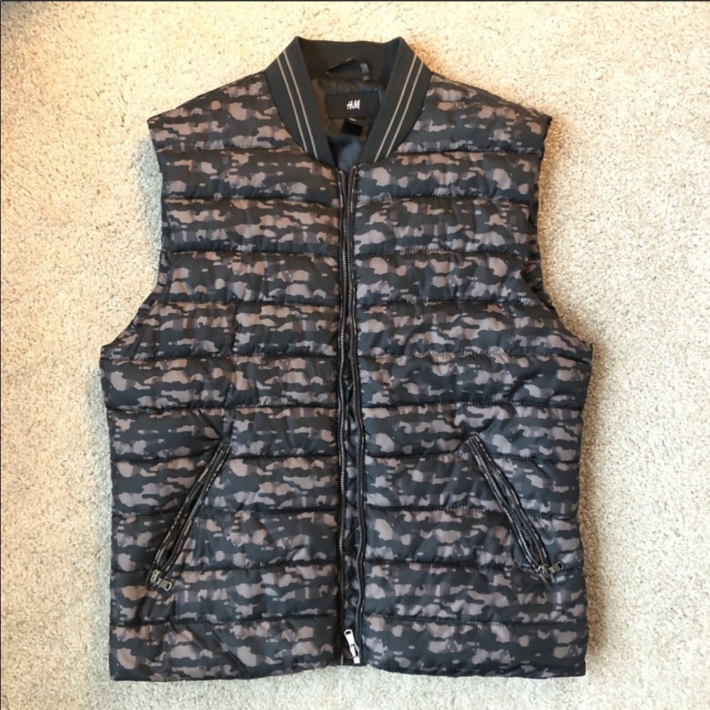 H&M Camo Bubble Vest